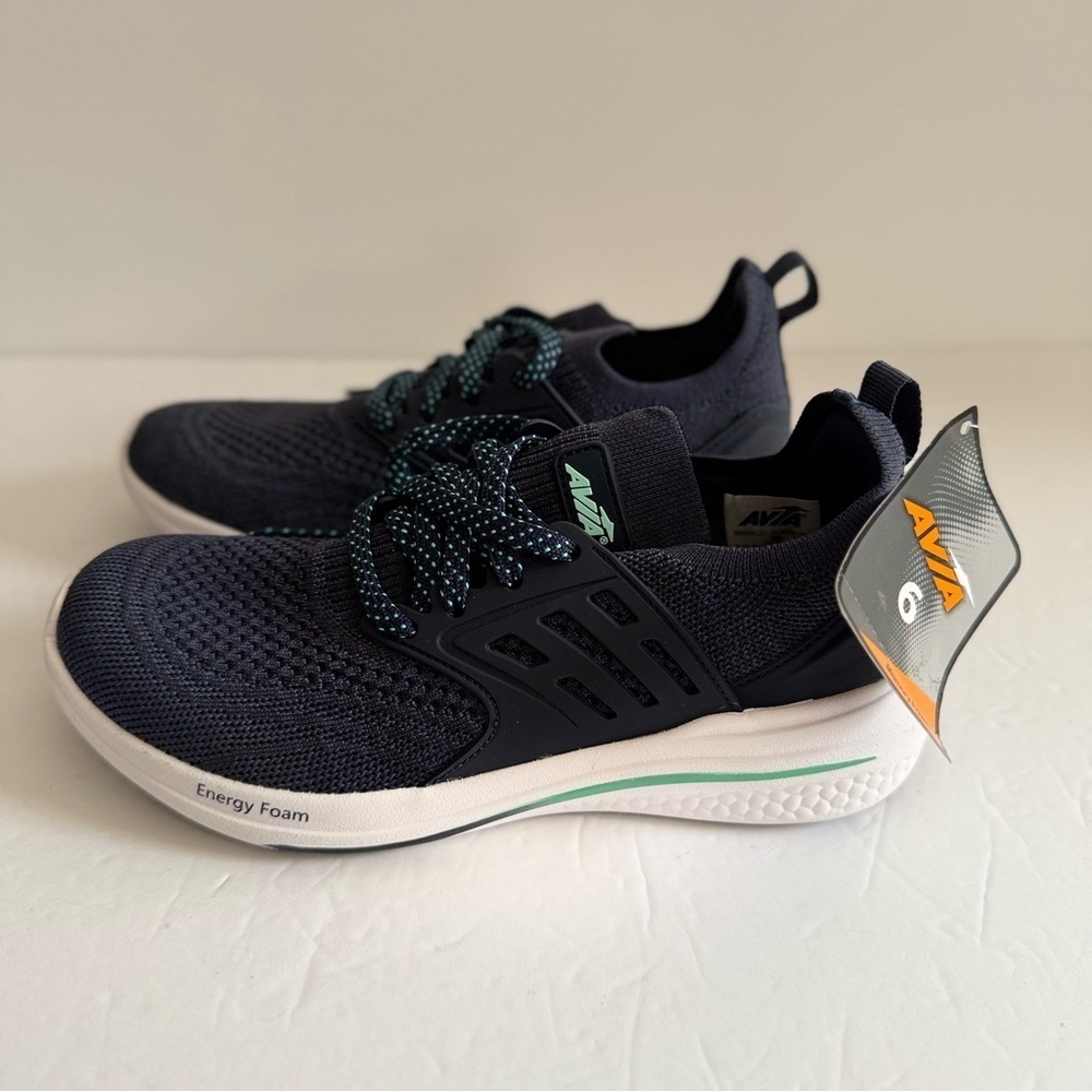 Avia Black and Green Athletic Shoes size 6